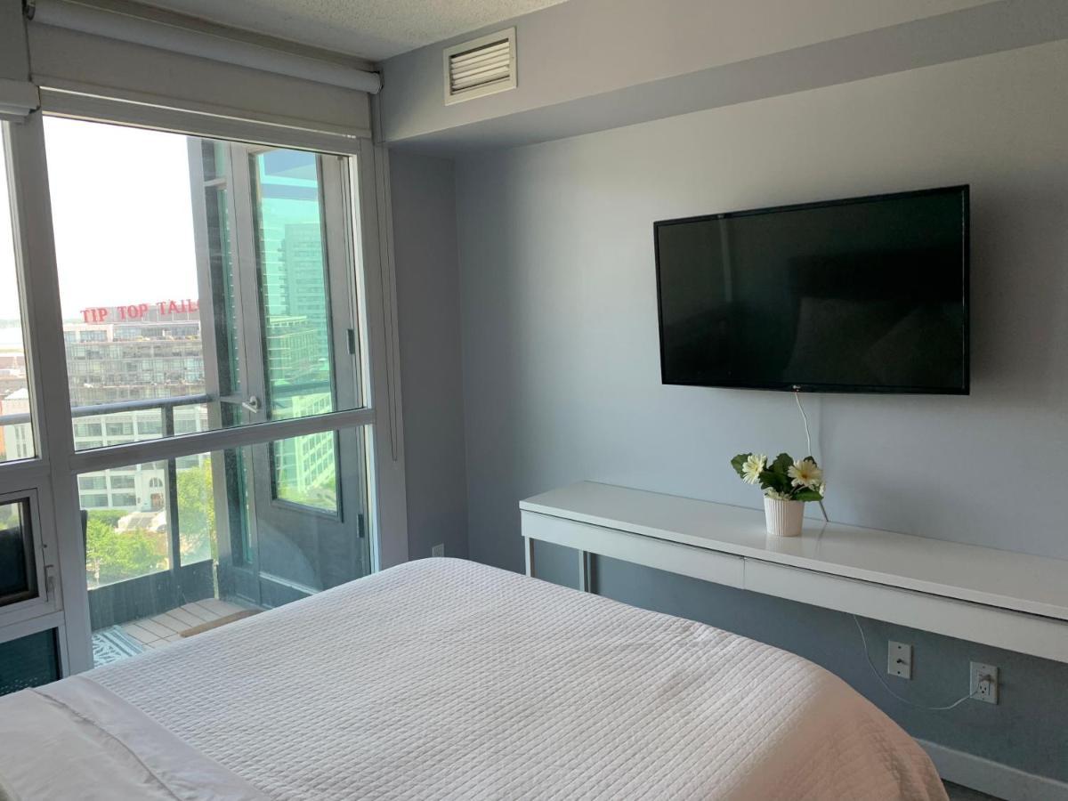 Downtown Waterfront Suites With Cn Tower Views Τορόντο Εξωτερικό φωτογραφία